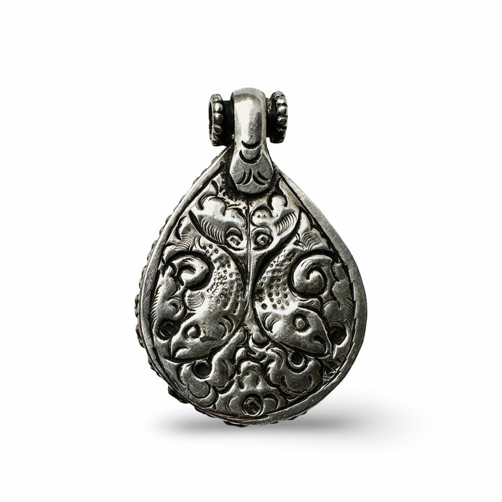 Unico ciondolo in argento ambrato antico