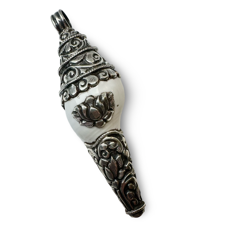 Shell pendant with silver and coral