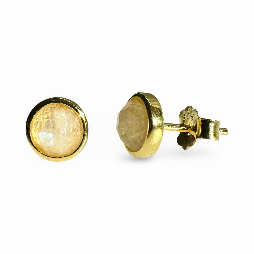 Stud earrings with rainbow moonstone in a simple gold-plated silver setting