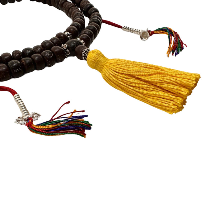 Bodhisamen-Mala mit Silberperlen, Counter und Quaste - Atelier Tibet