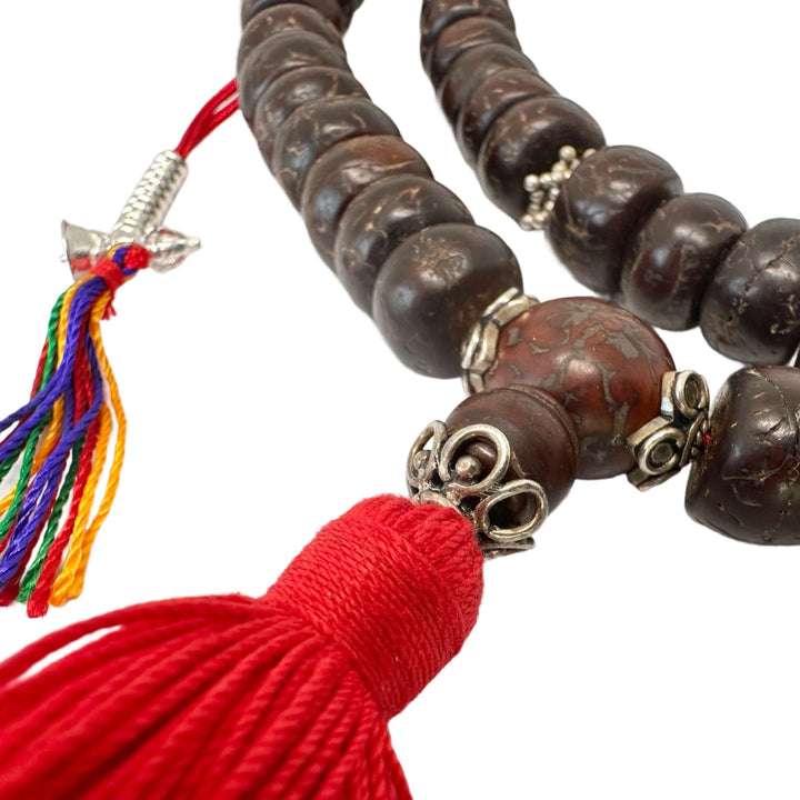 Bodhisamen-Mala mit Silberperlen und Quaste - Atelier Tibet