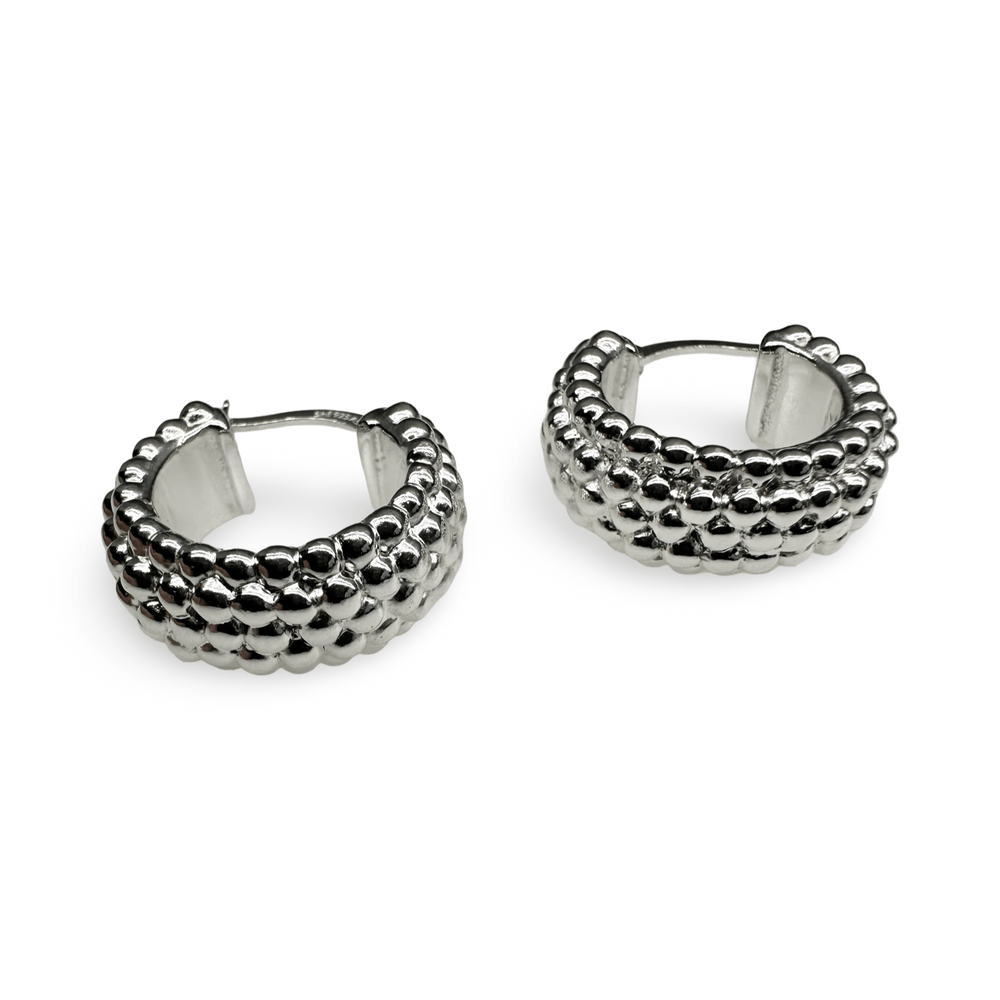 Breite Kreolen mit Silber - Perlen - Verzierung (Ø 20 mm) - Atelier Tibet