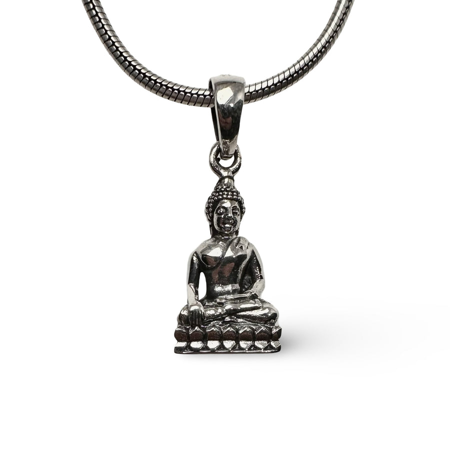 Kleiner Buddha - Anhänger aus Silber - Atelier Tibet