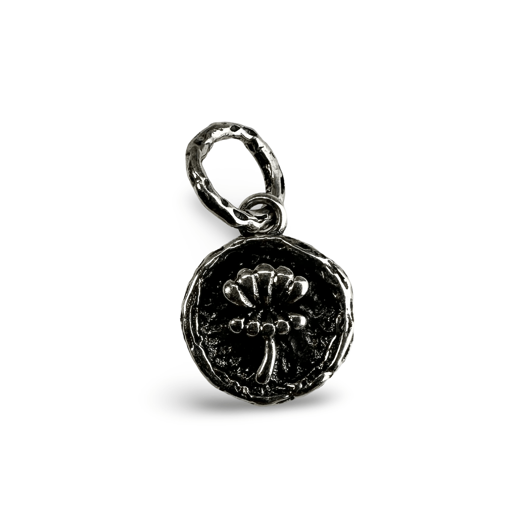 Kleiner Lotus - Anhänger aus Silber - Atelier Tibet