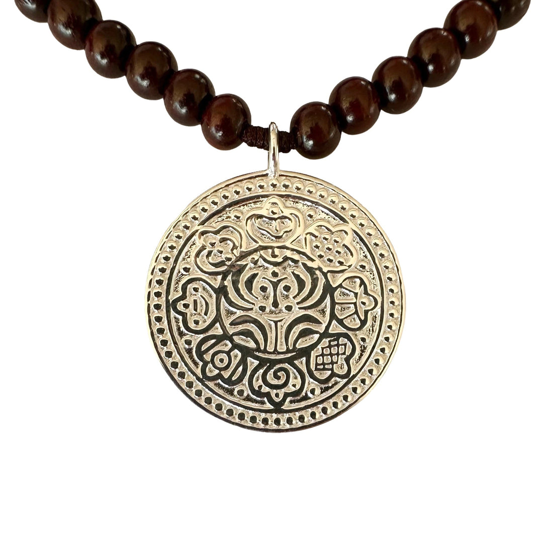 Rosenholz-Mala mit Silber-Anhänger - Atelier Tibet