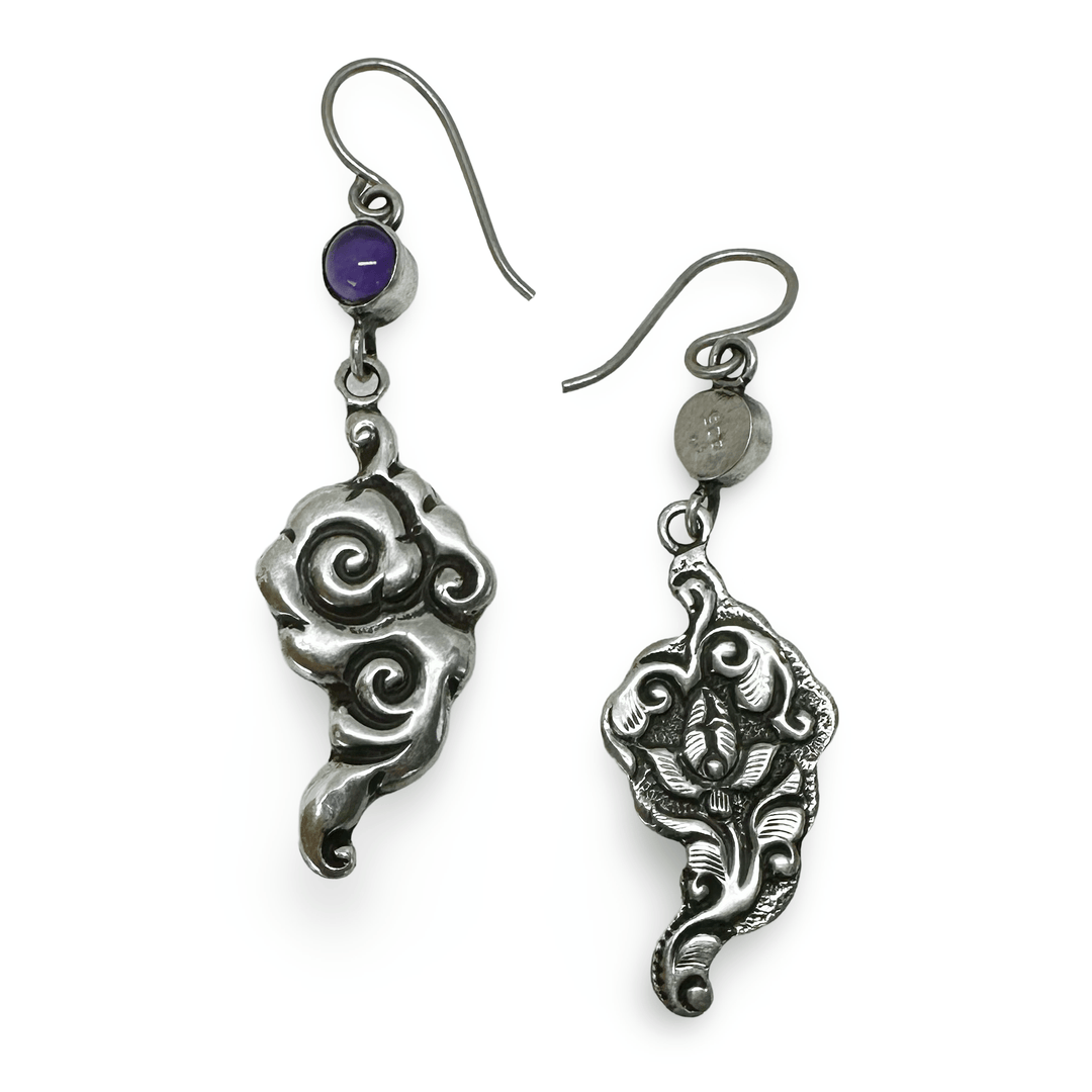 Tibetische Wolken Ohranhänger aus Silber mit Amethyst - Atelier Tibet