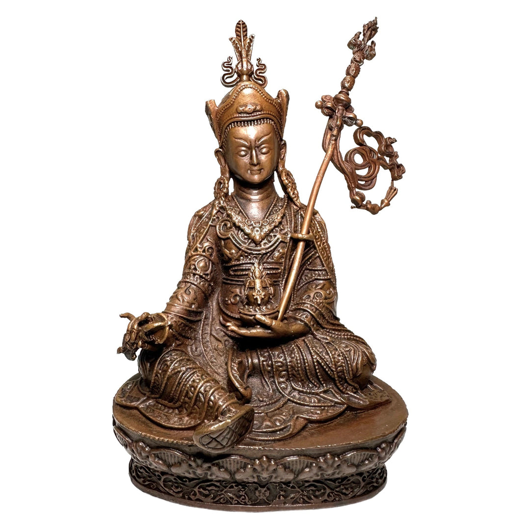 Guru Padmasambhāva Statue aus Kupfer - Atelier Tibet