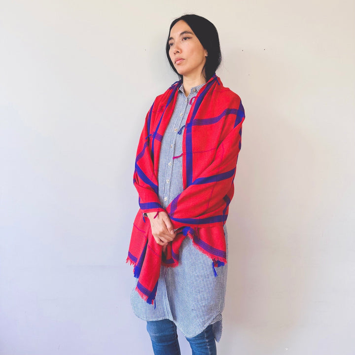 Himalaya-Schal | 80 % Pashmina 20 % Wolle | Rot-Blau - Atelier Tibet