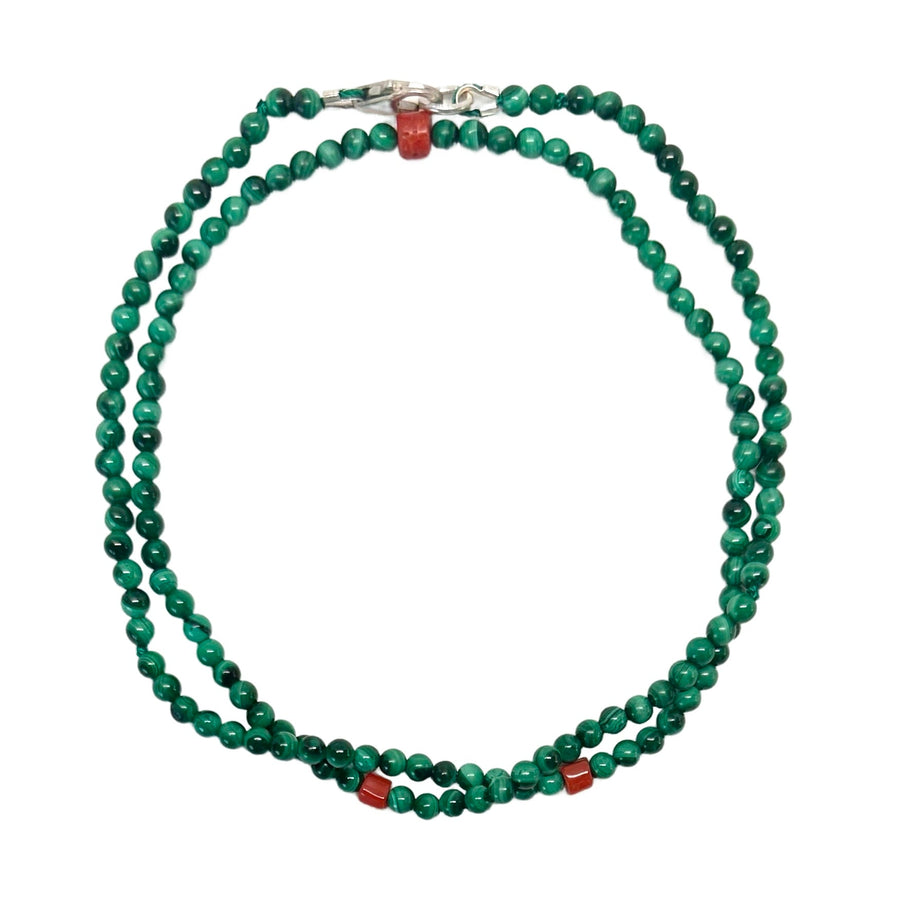 Malachit-Kette mit Korallen-Elementen - Atelier Tibet