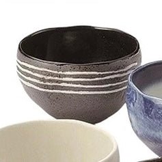 Rustikale Tassen mit verschiedenen Mustern - Atelier Tibet