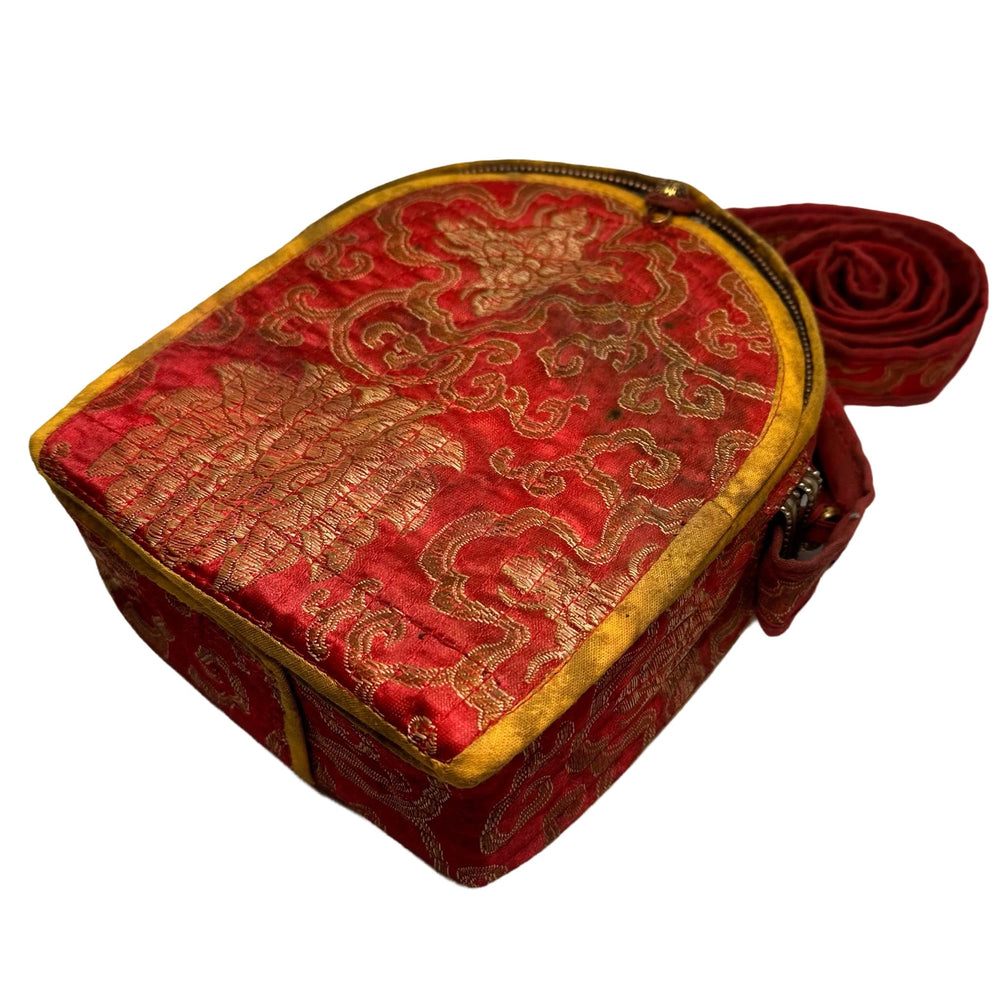 Tibetischer Reise-Altar «Ghau» mit Shakyamuni Buddha Statue - Atelier Tibet