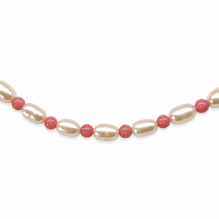 Kette mit Süsswasser- und rosa Opalperlen