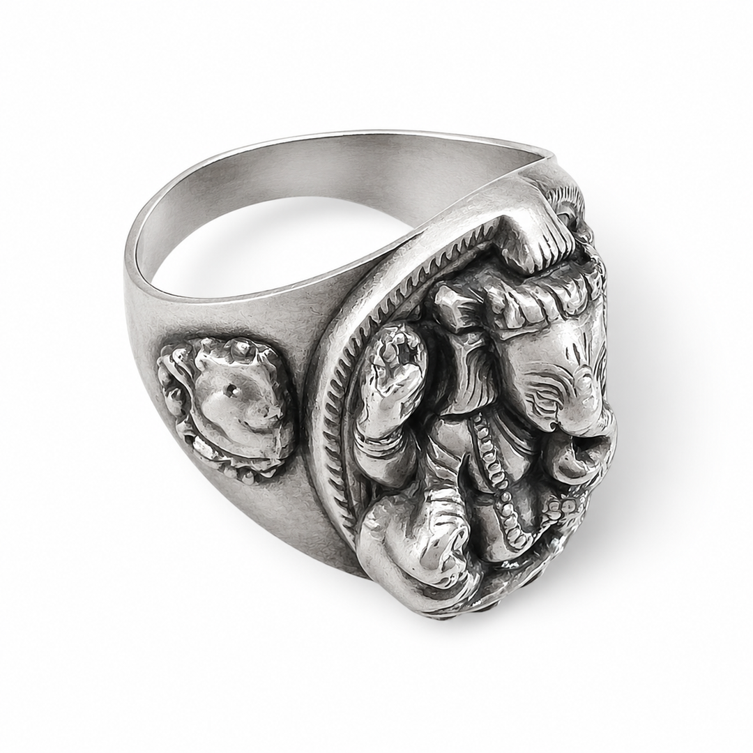 Imposanter Ganesha-Ring aus Silber