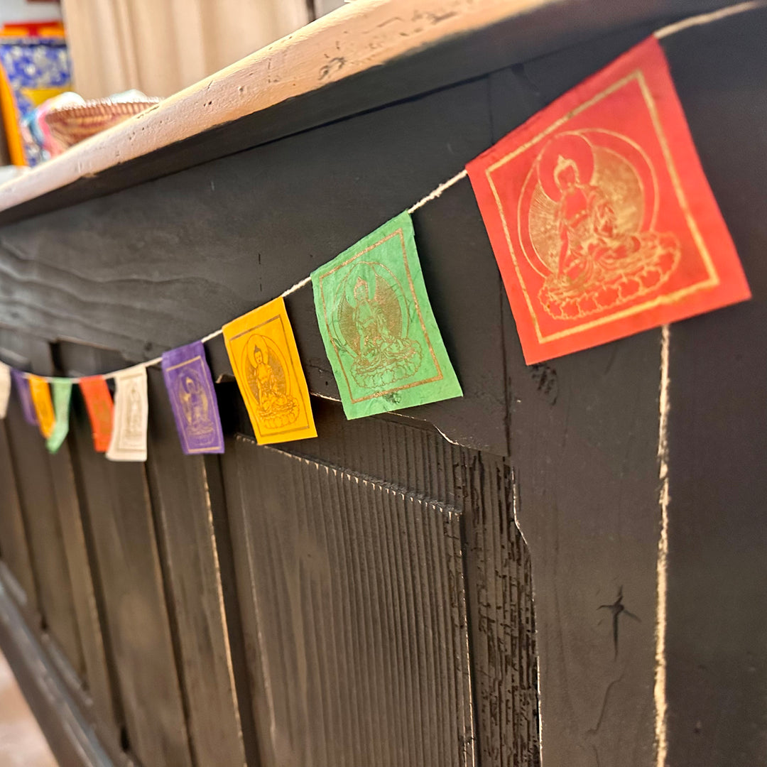 Mini drapeaux de prières en papier « Bouddha de la Médecine »