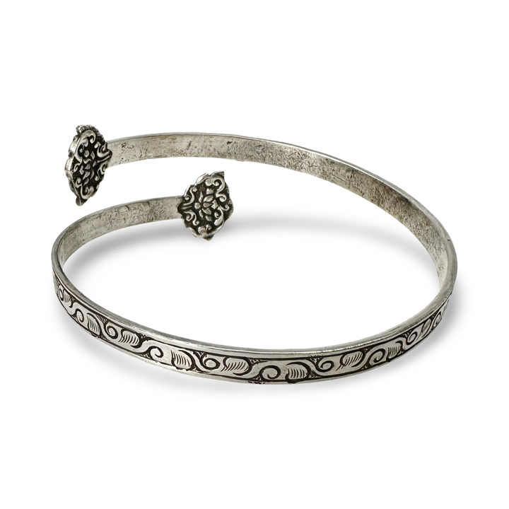 Lotus silver upper arm cuff