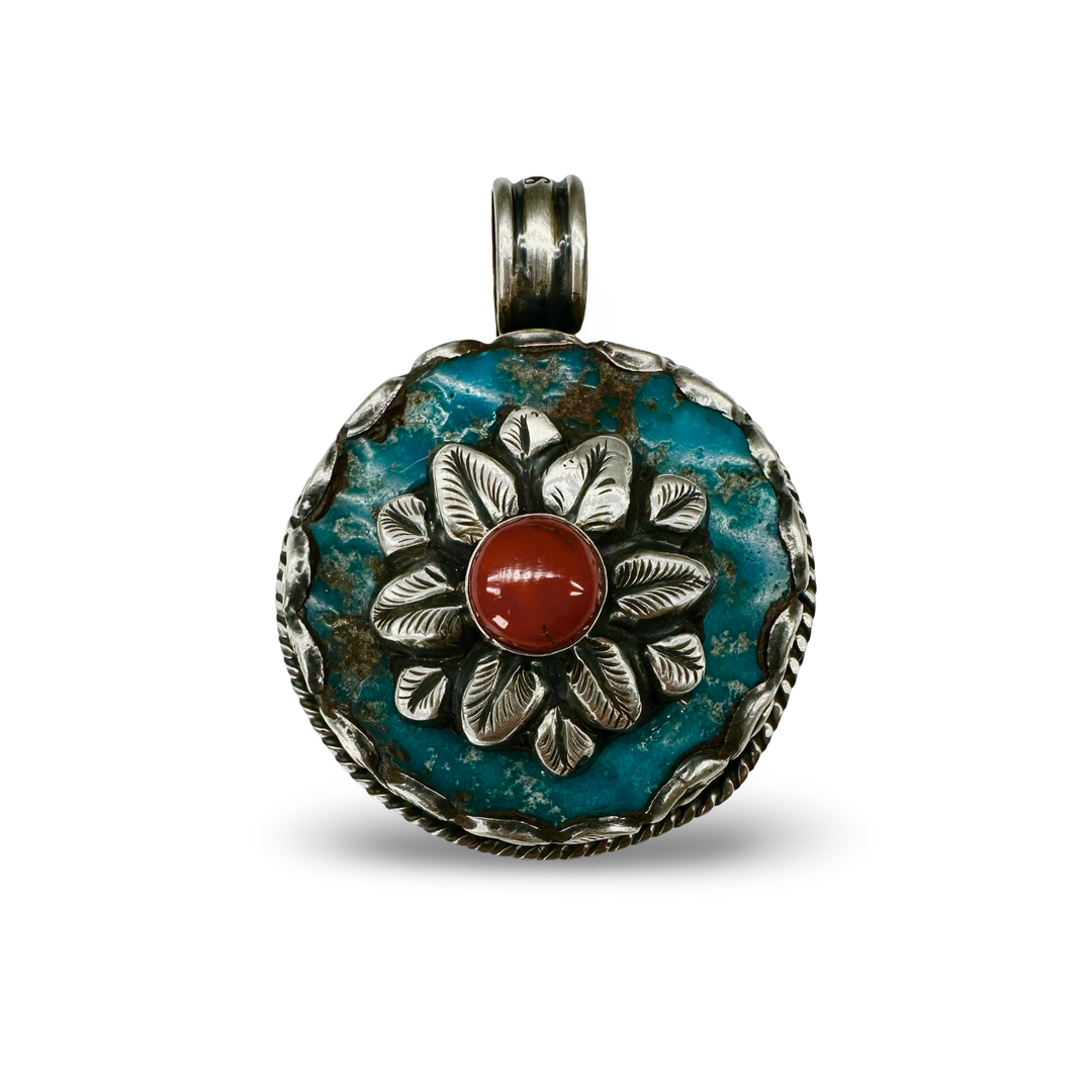 Grande ciondolo tibetano in argento con turchese e corallo