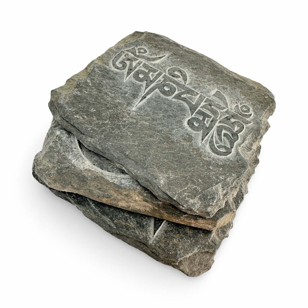 མ་ཎི་རྡོ་ལ་སཾ་སྐྲྀཏའི་“ཨོཾ་” ॐ