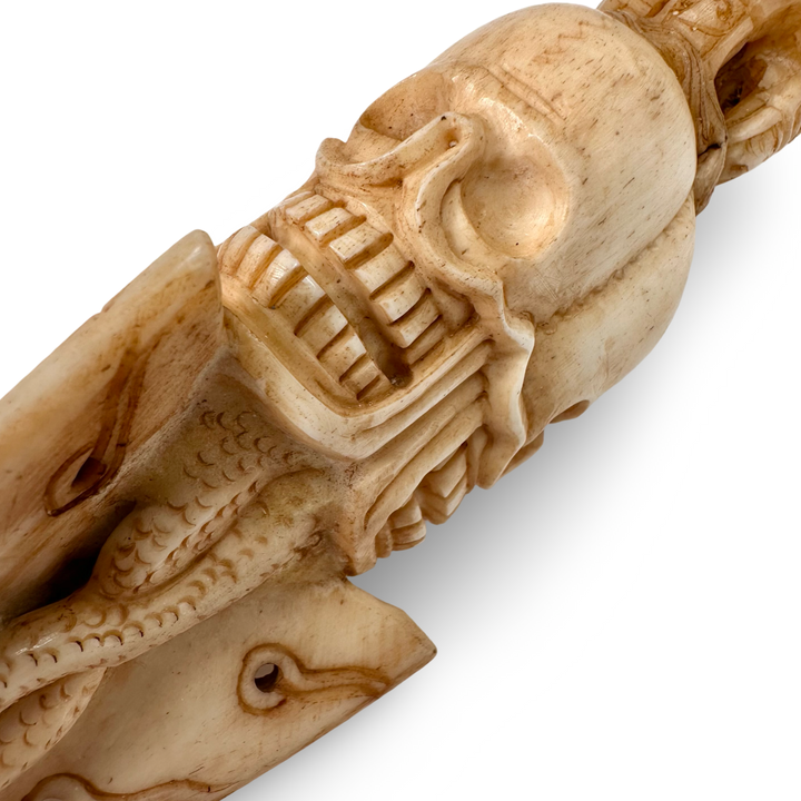 Straordinario pugnale rituale Phurpa realizzato con ossa di yak