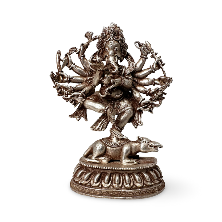 Statua di Ganesh realizzata in rame argentato
