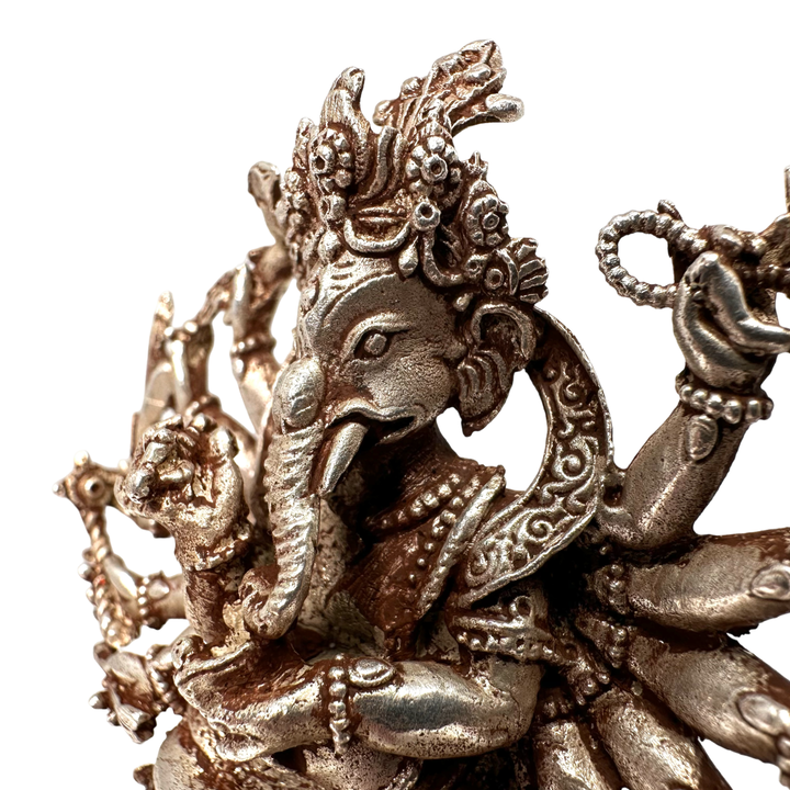 Statua di Ganesh realizzata in rame argentato