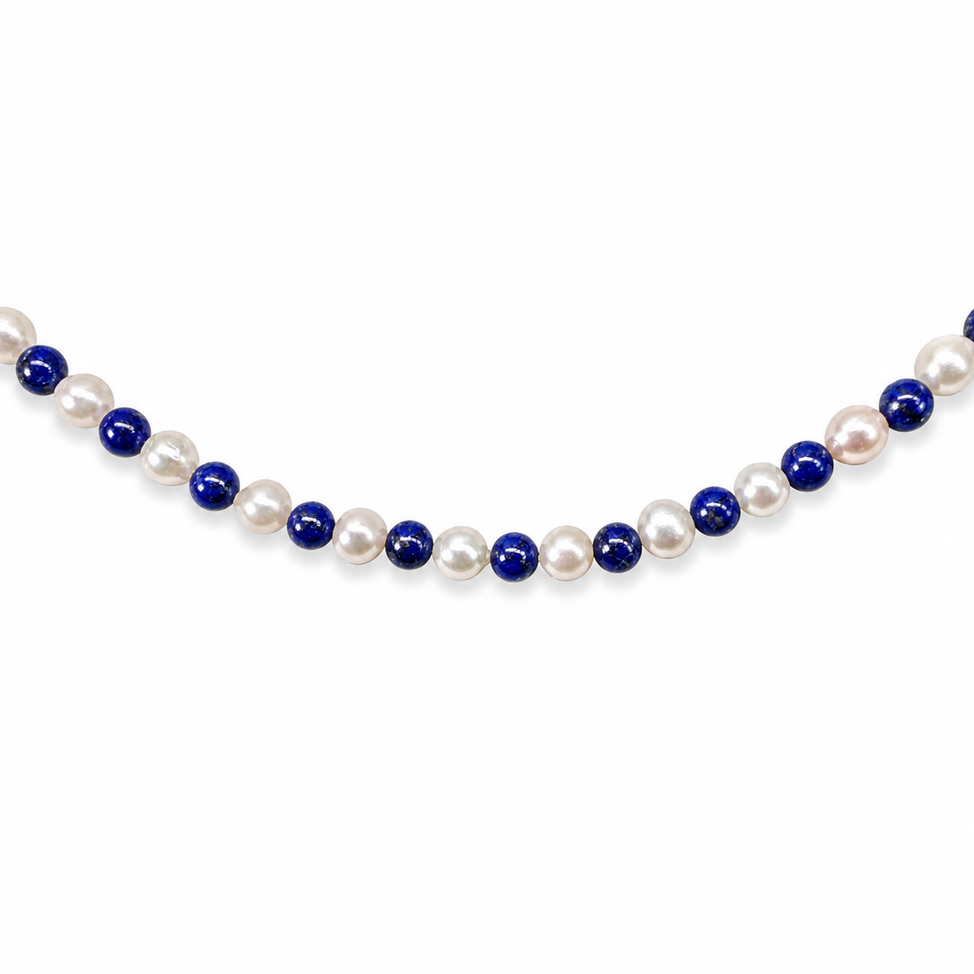 Collier de perles d'eau douce avec lapis-lazuli