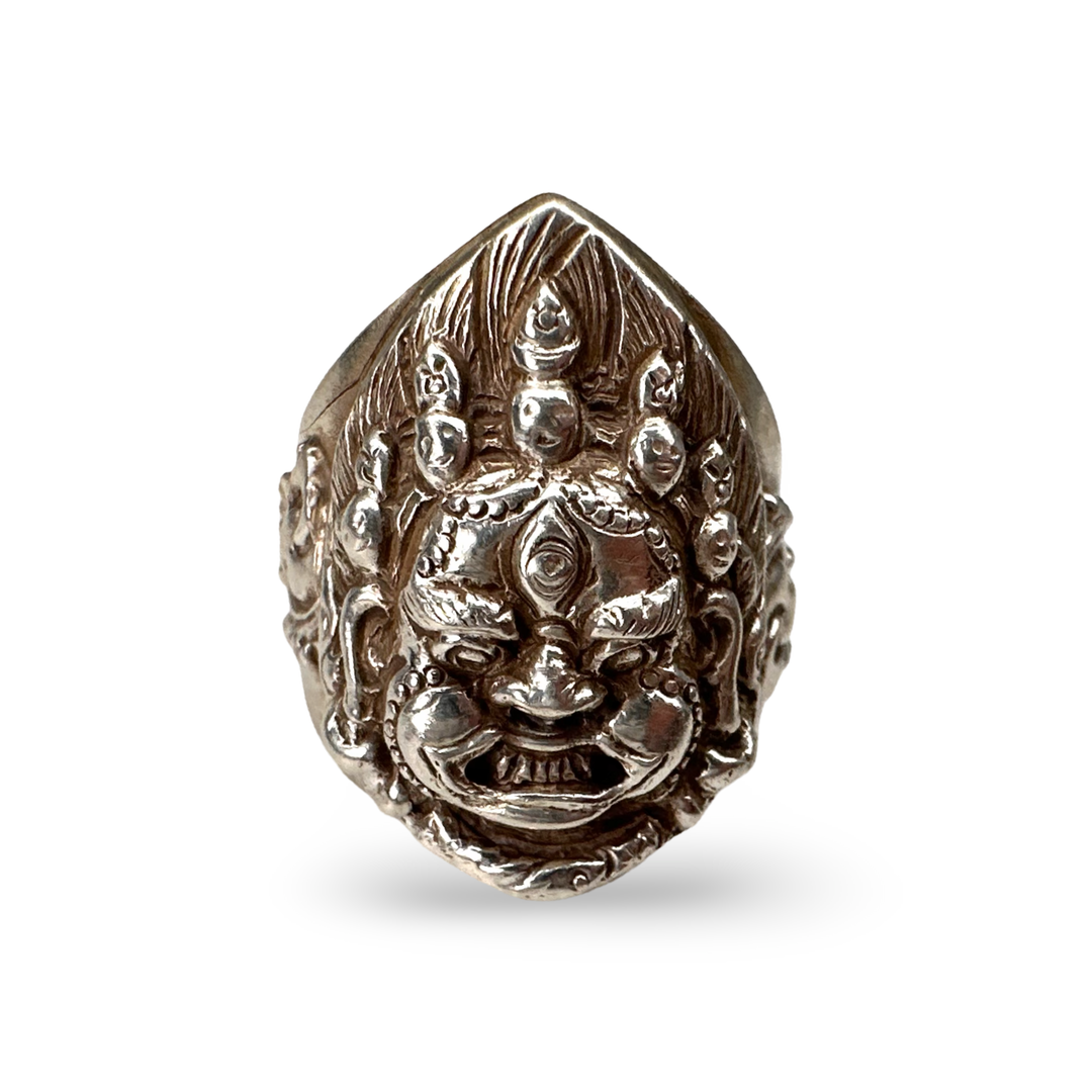 Imposanter Mahakala-Ring aus Silber