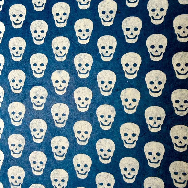 Carnet en papier lokta - motif tête de mort, imprimé à la main