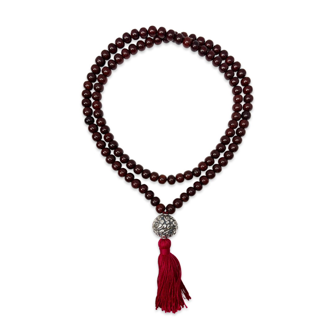 Grosse Mala aus rotem Sandelholz mit handgeschmiedeter Guru-Perle und Quaste