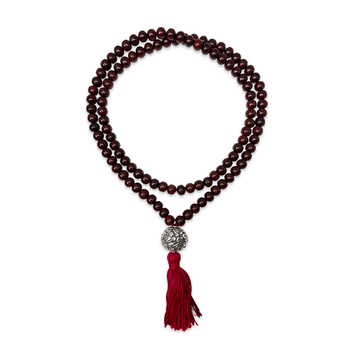 Grosse Mala aus rotem Sandelholz mit handgeschmiedeter Guru-Perle und Quaste