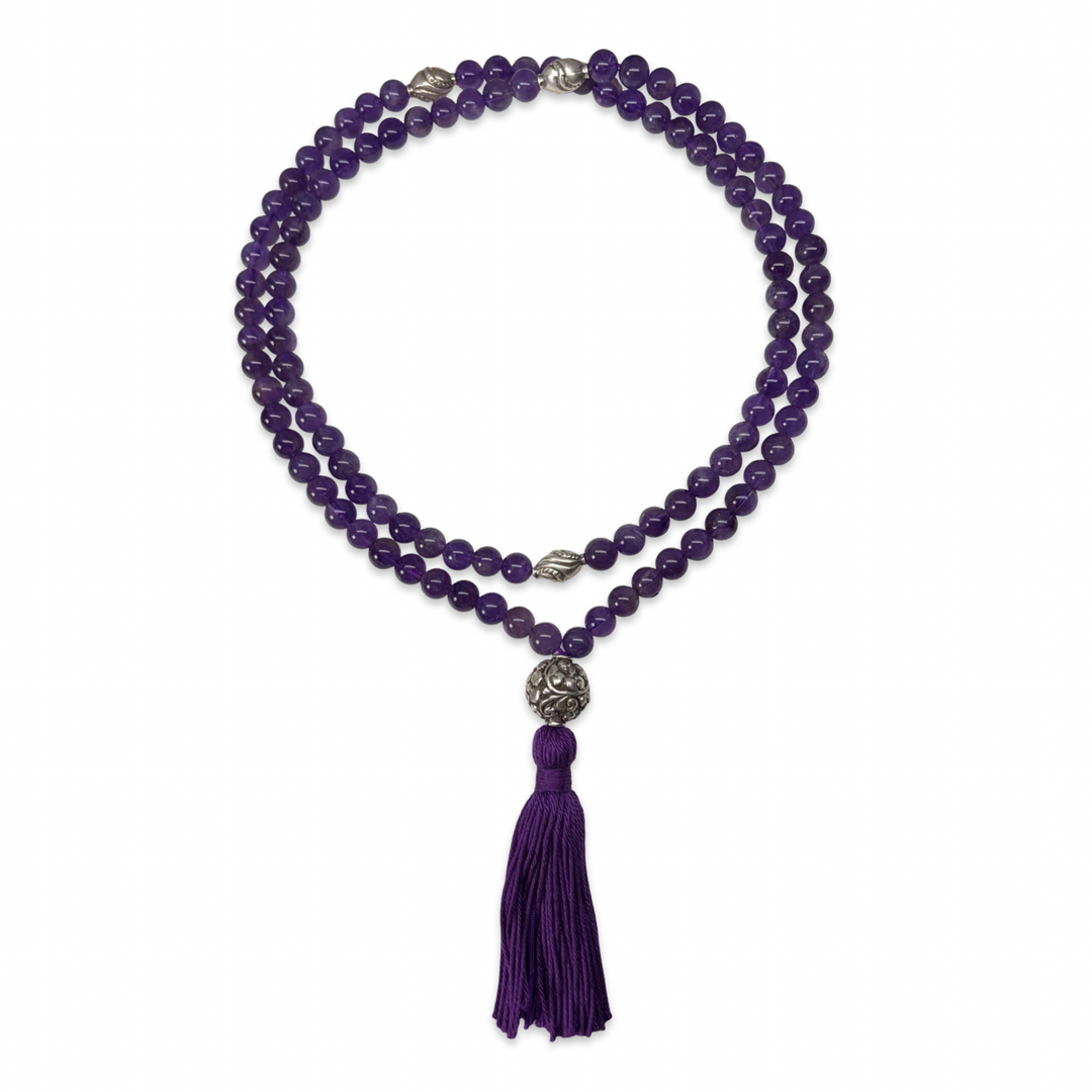 Amethyst-Mala mit handgeschmiedeter Silberperle