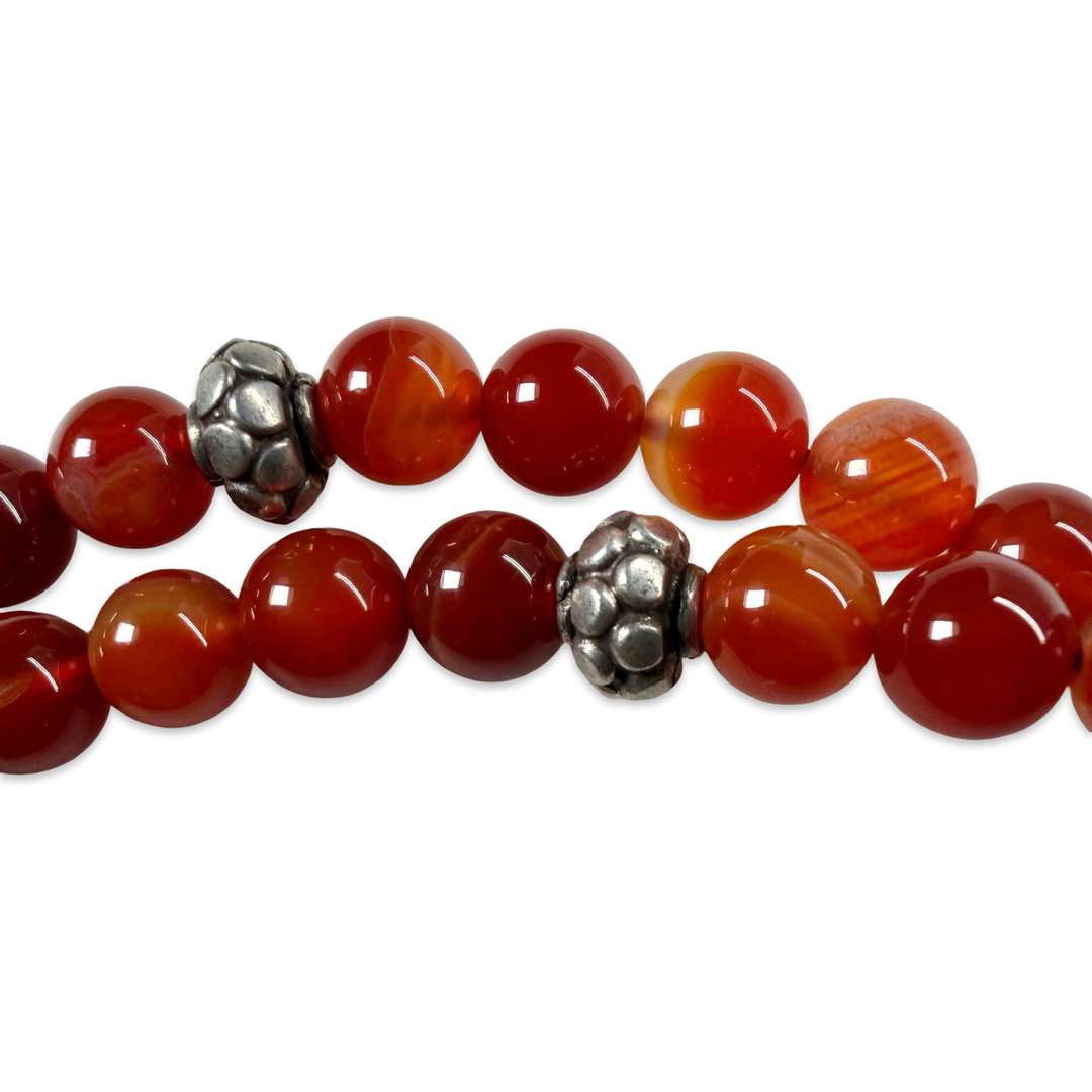 Mala en agate rouge avec perle en argent forgée à la main