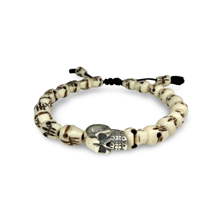 Bracciale con teschi in osso e teschio in argento