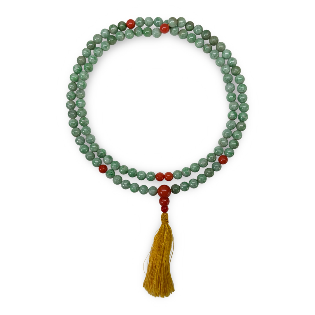 Jade-Mala mit Korallenperlen