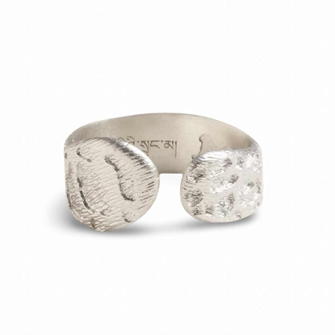 Ring «Schneeleoparden-Schwanz» aus Silber · CHARU × Yitso