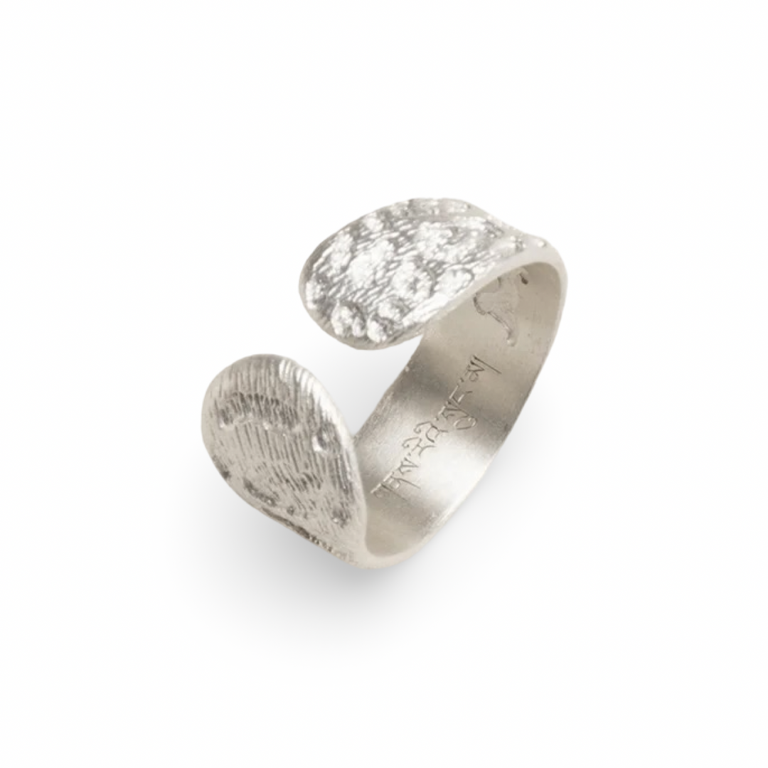 Ring «Schneeleoparden-Schwanz» aus Silber · CHARU × Yitso