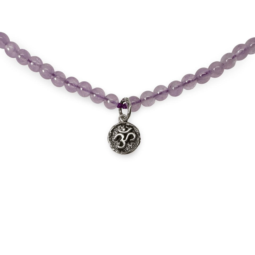 Amethyst - Kette mit OM ॐ Anhänger aus Silber - Atelier Tibet