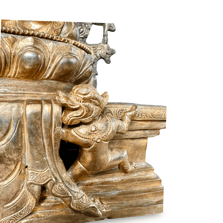 Antike vergoldete Shakyamuni Buddha Statue mit aufwändiger Aureole - Atelier Tibet