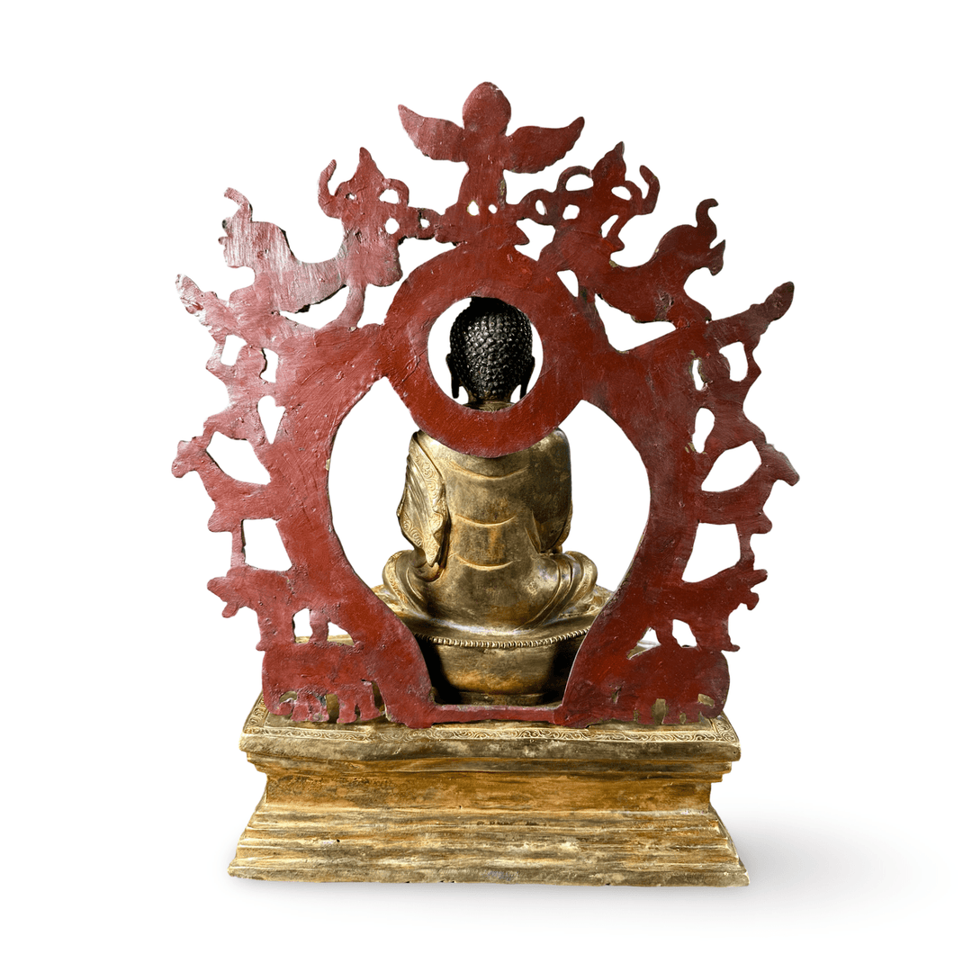 Antike vergoldete Shakyamuni Buddha Statue mit aufwändiger Aureole - Atelier Tibet