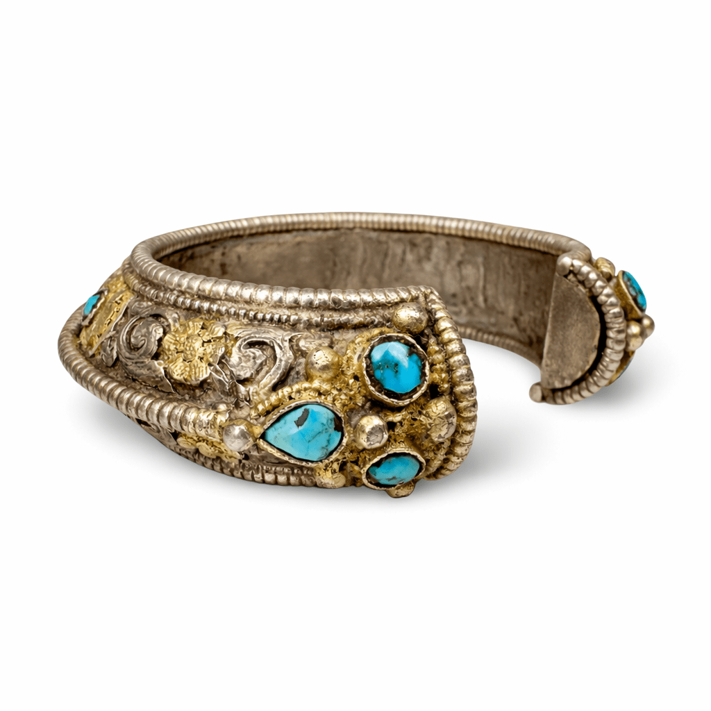 Antiker Armreif aus Bhutan – Silber, teilvergoldet mit Türkis - Atelier Tibet