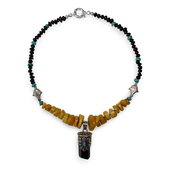 Bernstein-Kette mit tibetischem Turmalin-Anhänger - Atelier Tibet