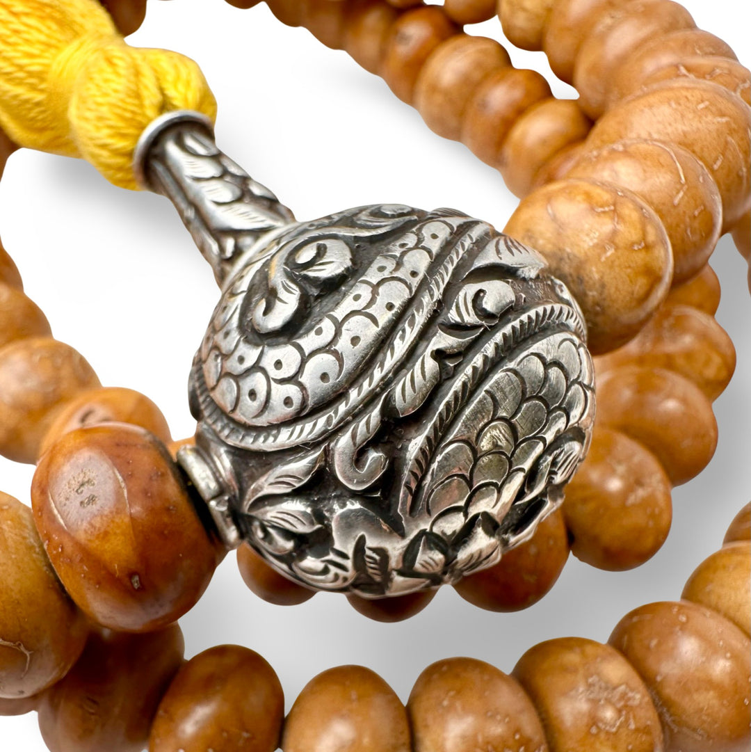 Bodhi Samen Mala mit Silberperle und Quaste - Atelier Tibet