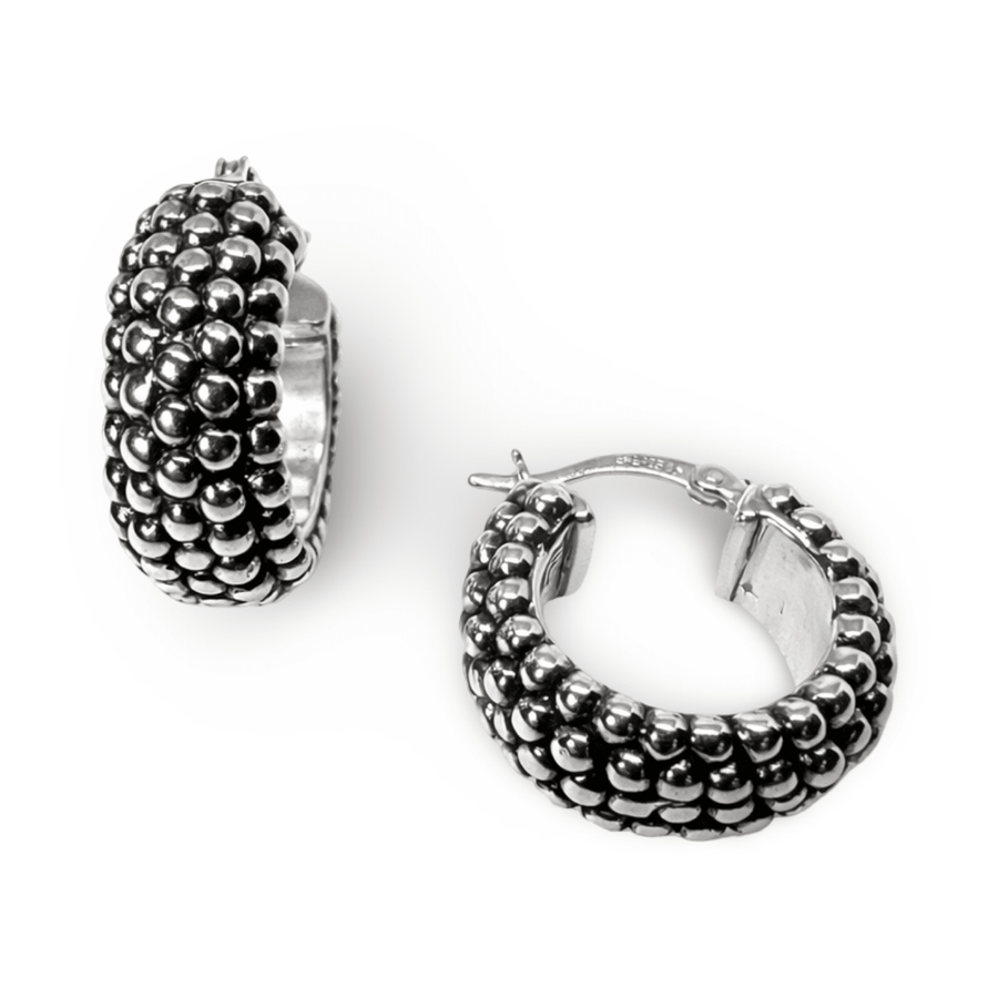 Breite Kreolen mit geschwärzter Silber - Perlen - Verzierung (Ø 20 mm) - Atelier Tibet