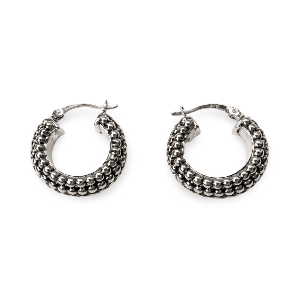 Breite Kreolen mit geschwärzter Silber - Perlen - Verzierung (Ø 20 mm) - Atelier Tibet