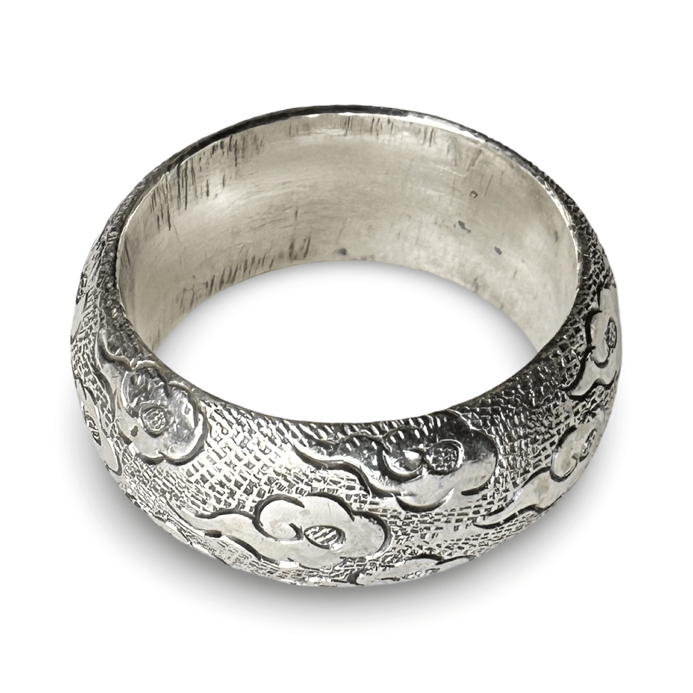 Breiter Silberring mit Tibetischem Wolkenmotiv - Atelier Tibet