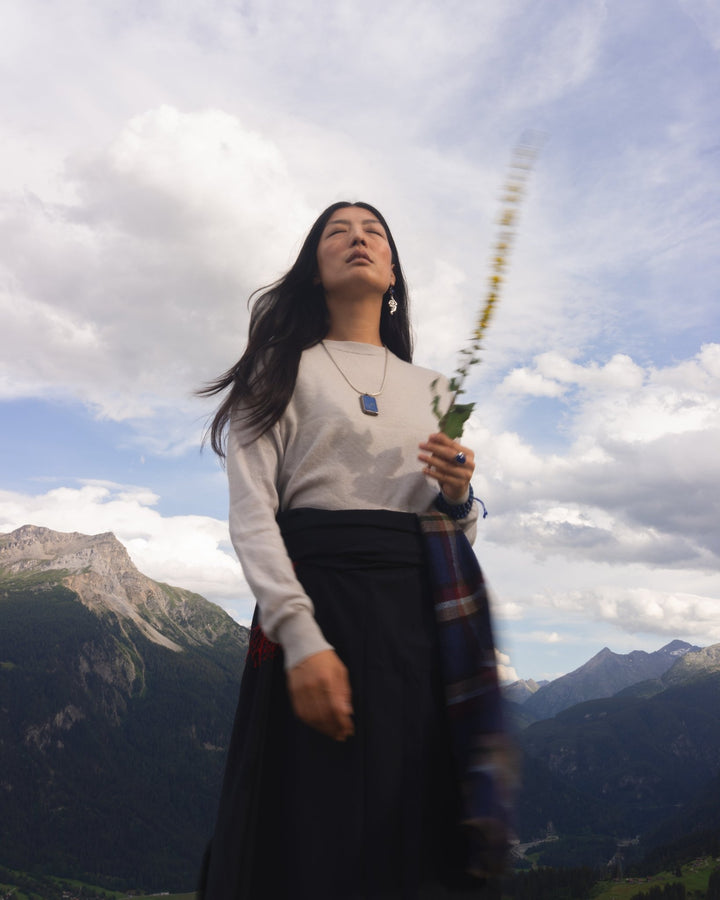 Cashmere-Schal «Changtang» - Königsblau mit Sand und Bordeaux - Atelier Tibet