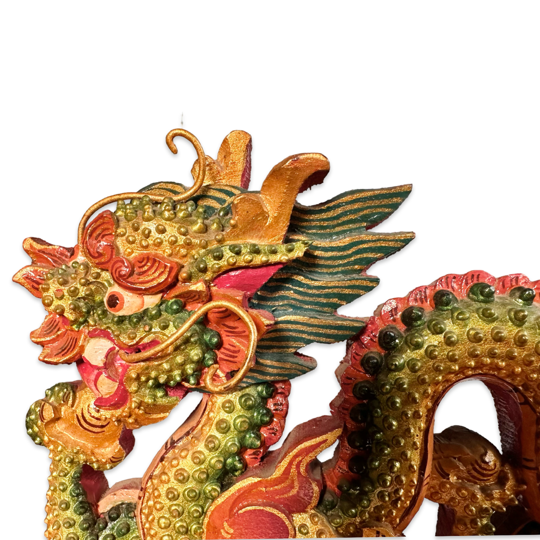 Chepu Drache Ornament aus geschnitztem und bemaltem Holz - Atelier Tibet