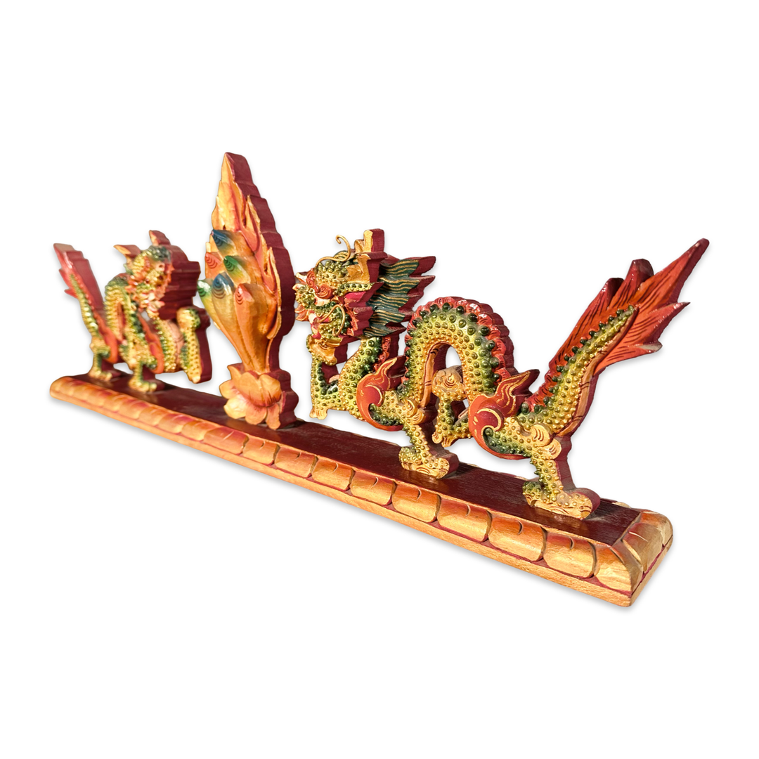Chepu Drache Ornament aus geschnitztem und bemaltem Holz - Atelier Tibet