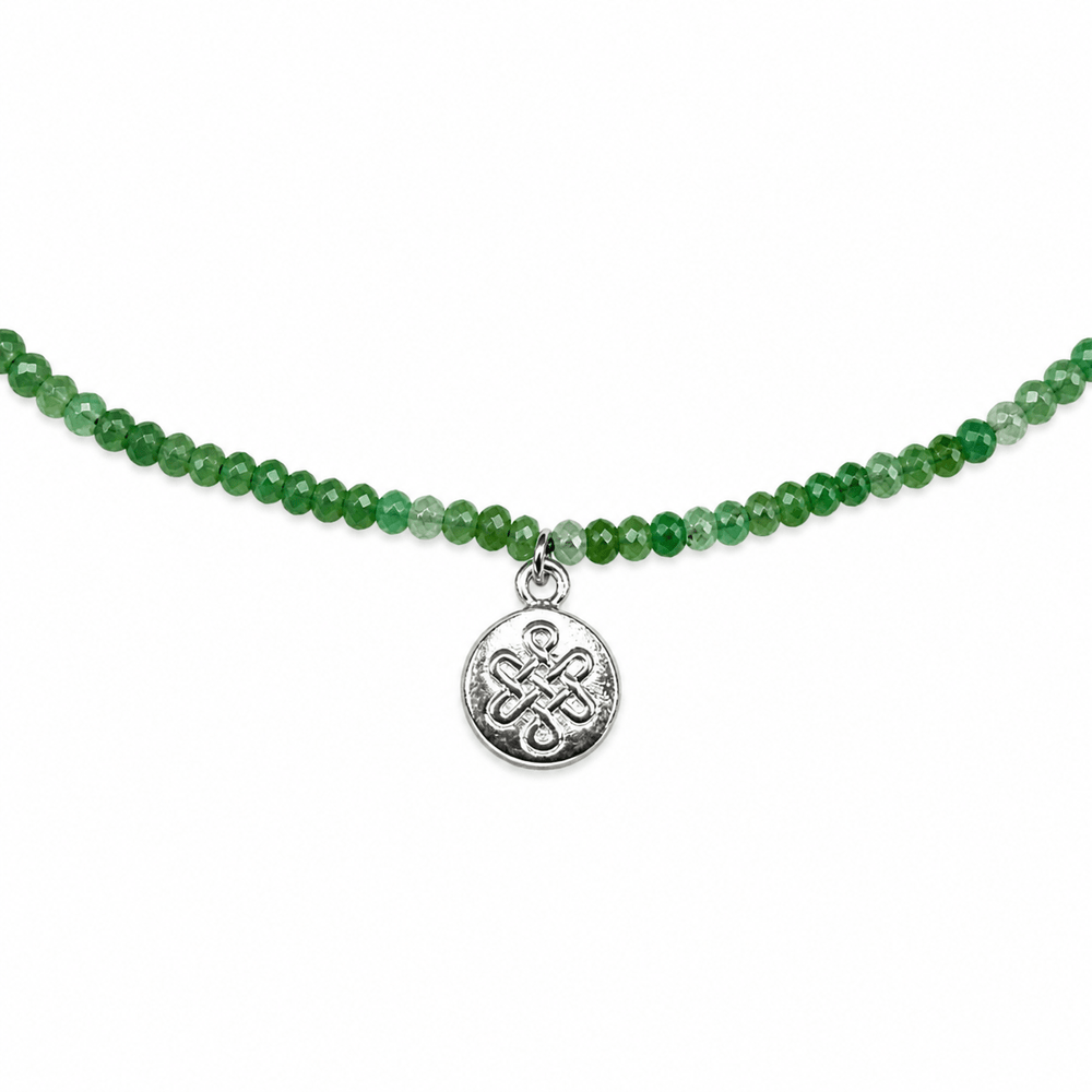 Chrysopras Halskette mit Silberanhänger «Endloser Knoten» - Atelier Tibet