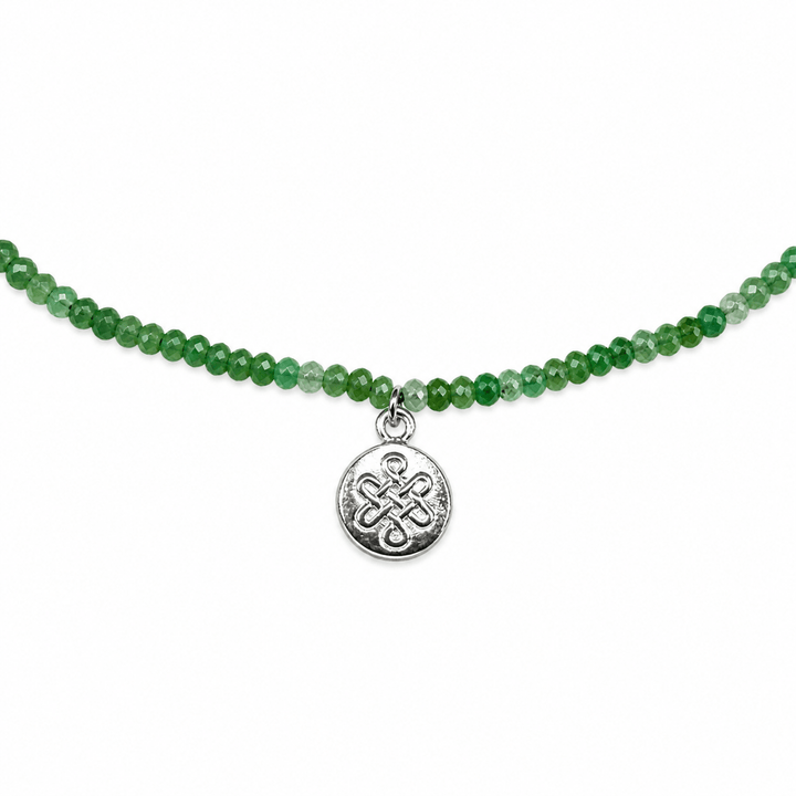 Chrysopras Halskette mit Silberanhänger «Endloser Knoten» - Atelier Tibet