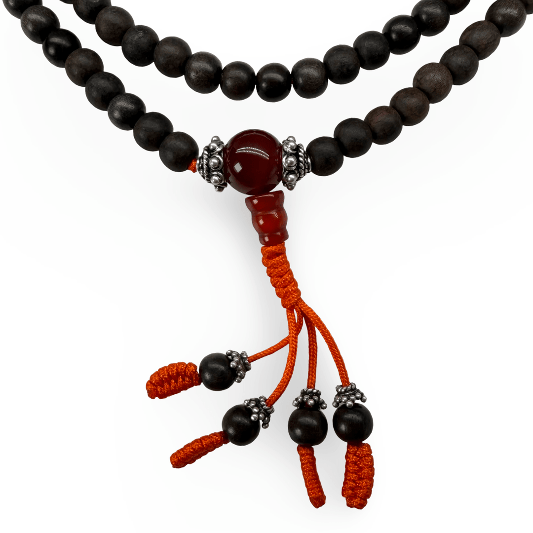 Ebenholz-Mala mit Silber und rotem Achat - Atelier Tibet
